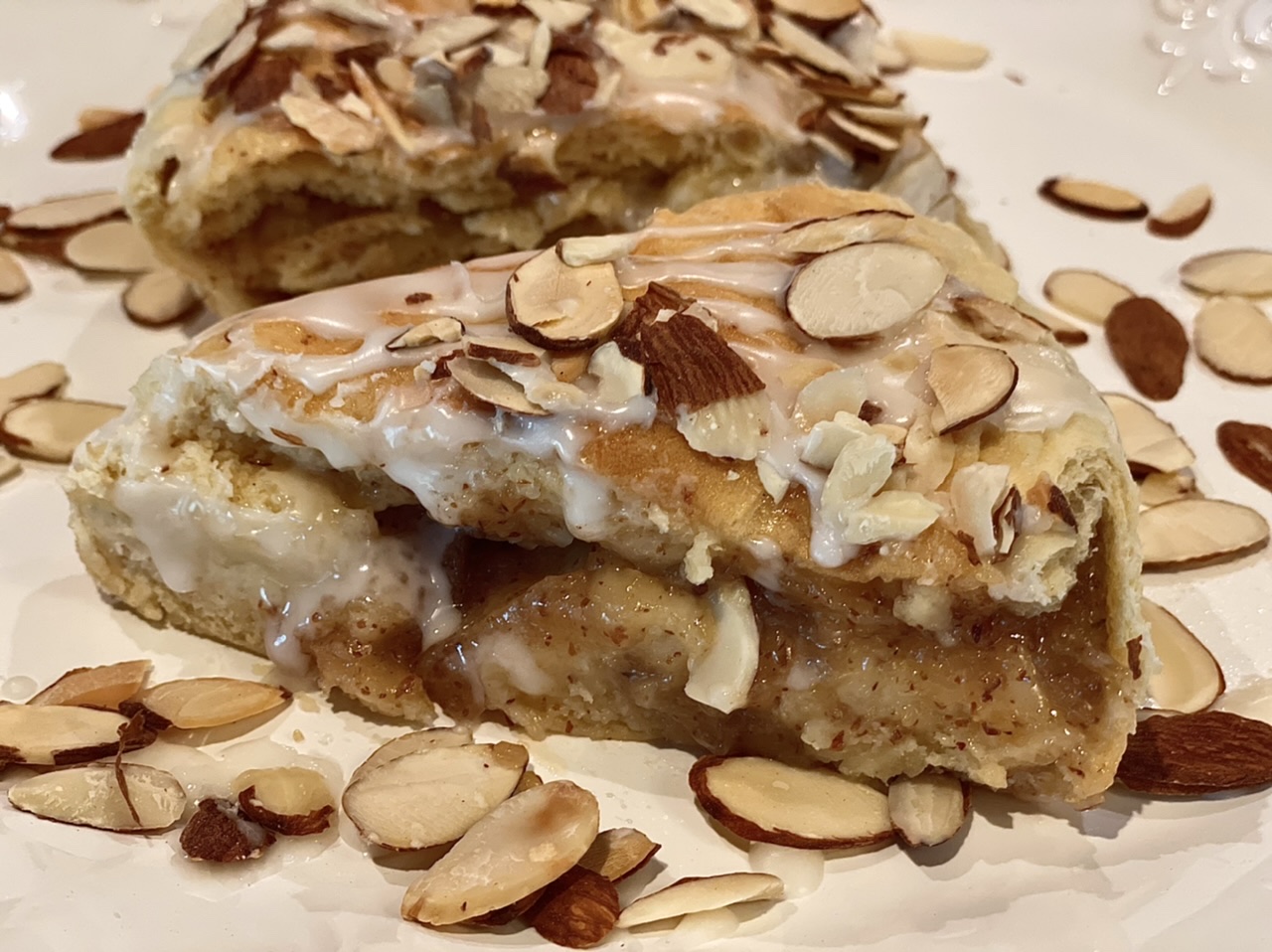Solo Almond Cake Filling – Food Depot Toronto