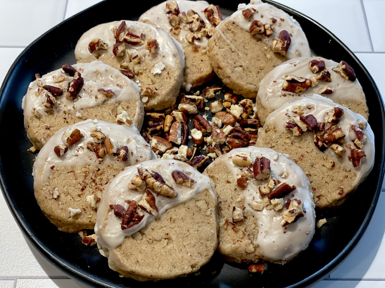 Maple Brown Sugar Shortbread Cookies With Toasted Pecans 0777