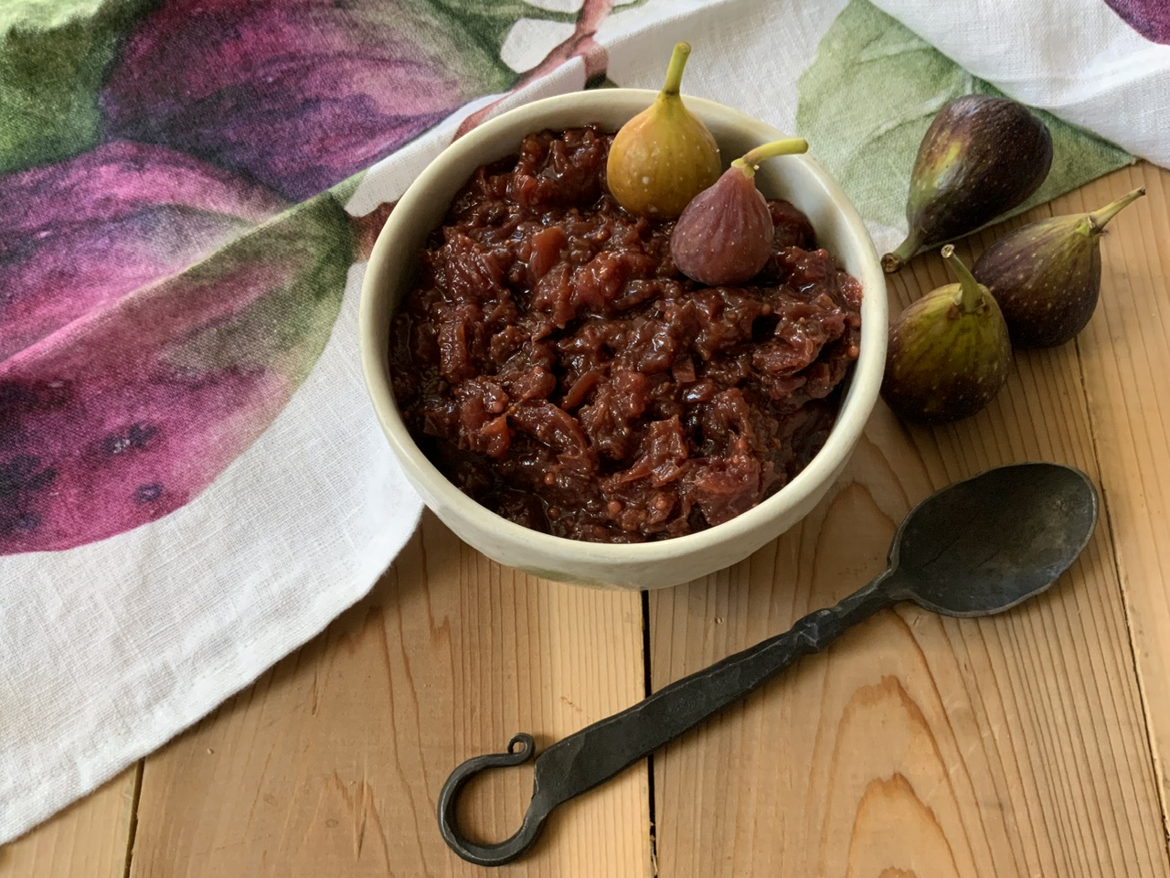 Treks Fig & Apple Chutney 2 Treks IMG 6070